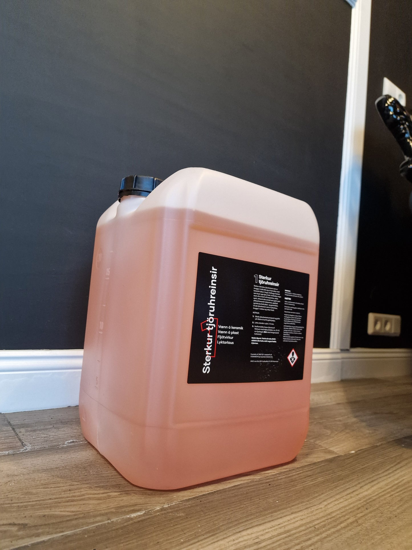 Sterkur tjöruhreinsir lyktarlaus 1L/4L/20L