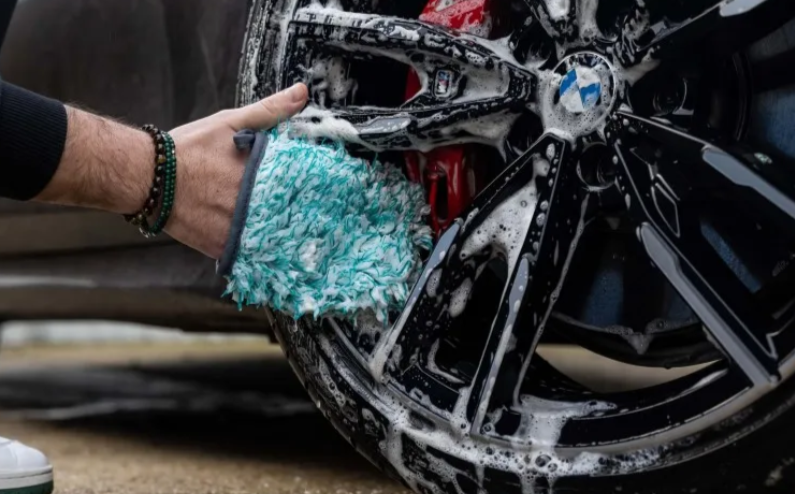 AutoFinesse Ultra Plush WheelMitt - Felguhanski